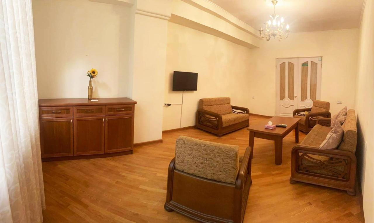 Apartments Erivan Exterior foto